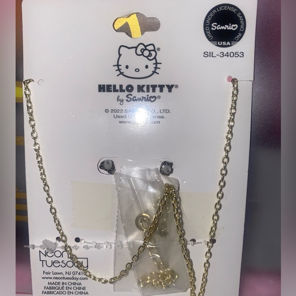 Sanrio Hello Kitty necklace and earrings set. - Picture 10 of 12